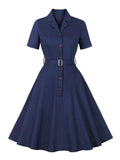 Robe bleu marine à boutons