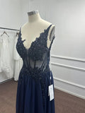 Robe bleu marine dentelle mariage